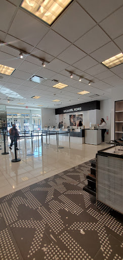 Fashion Accessories Store «Michael Kors», reviews and photos, 3690 Livermore Outlets Dr, Livermore, CA 94551, USA
