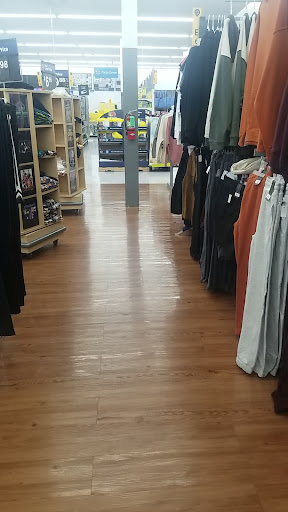 Department Store «Walmart Supercenter», reviews and photos, 1505 Main St, Hamilton, OH 45013, USA