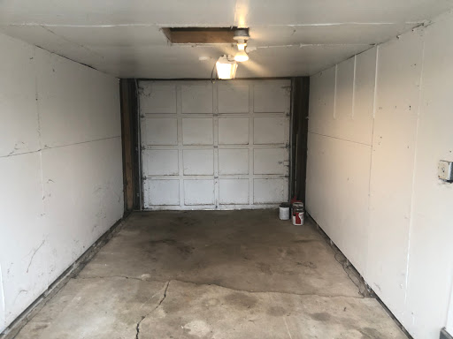 Moving Company «College Hunks Hauling Junk and Moving», reviews and photos, 700 E Park Ave, Libertyville, IL 60048, USA