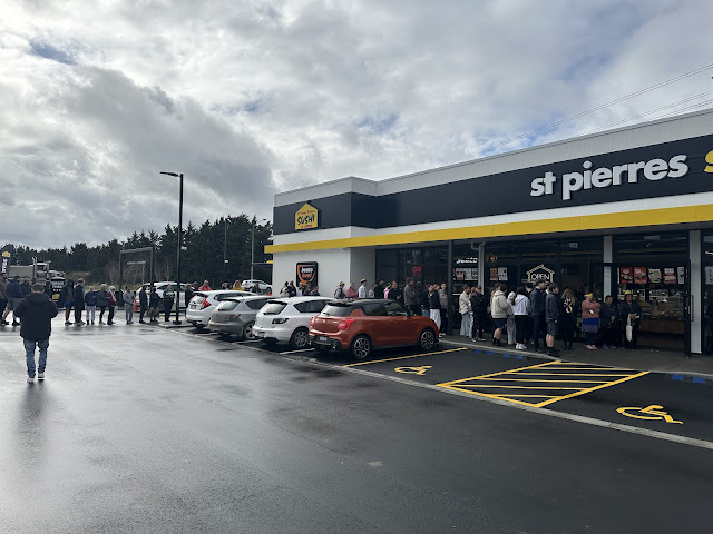 St Pierres Sushi & Bento Bowl (Yaldhurst)