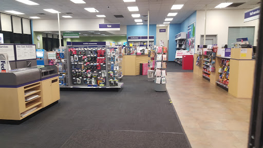 Print Shop «FedEx Office Print & Ship Center», reviews and photos, 10725 Zelzah Ave, Granada Hills, CA 91344, USA