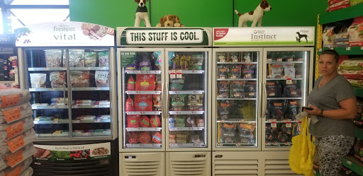 Pet Supply Store «Pet Supplies Plus», reviews and photos, 521 Noble Creek Dr, Noblesville, IN 46060, USA