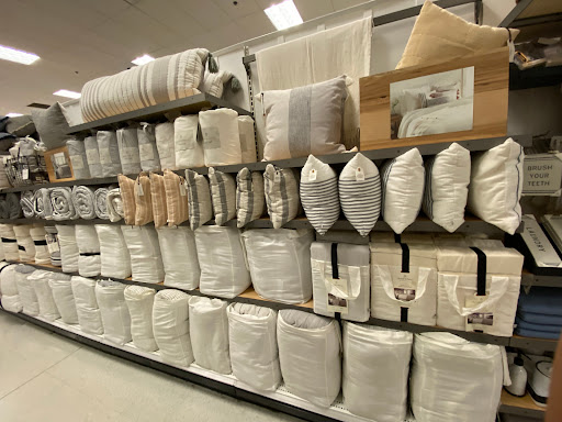 Department Store «Target», reviews and photos, 14075 Biscayne Blvd, North Miami Beach, FL 33181, USA