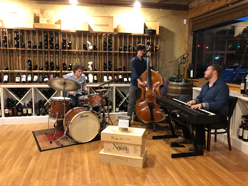 Wine Store «The Wine Exchange», reviews and photos, 1 Illinois St # 120, St Charles, IL 60174, USA