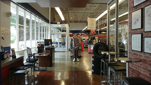 Auto Parts Store «Pep Boys Auto Parts & Service», reviews and photos, 15625 N Dale Mabry Hwy, Tampa, FL 33618, USA