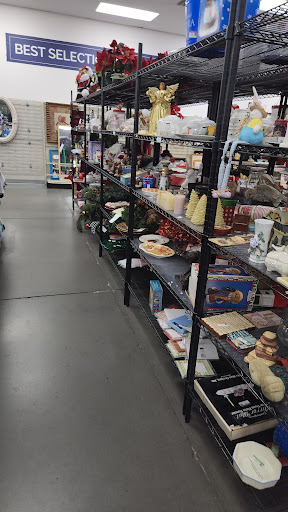 Thrift Store «Goodwill Retail Store and Donation Center», reviews and photos