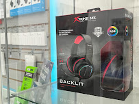 Apple Berry Phone Repair Store / Simple Mobile Retailer - Photo 9 - Car repair in Miami, FL, Miami