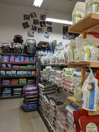Pet Store «Fin-N-Feather», reviews and photos, 2931 F St, Eureka, CA 95501, USA