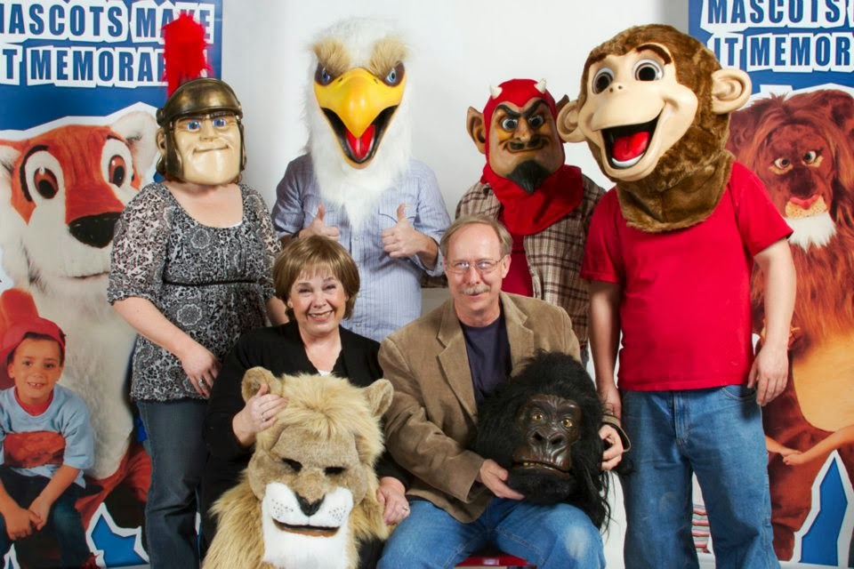 Alinco Costumes
