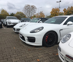 Porsche Centre Karlsruhe photo