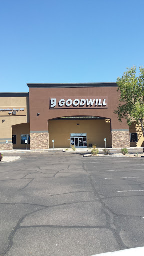Thrift Store «Gilbert & University Goodwill Retail Store & Donation Center», reviews and photos, 1900 E University Dr, Mesa, AZ 85203, USA