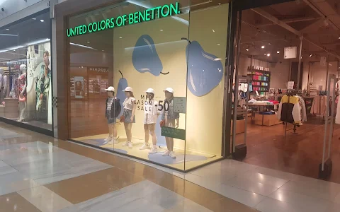 United Colors of Benetton image