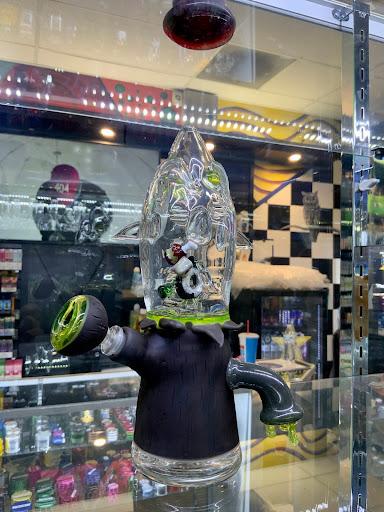 Tobacco Shop «BakeBros Smoke Shop», reviews and photos, 3100 Big Dalton Ave #150, Baldwin Park, CA 91706, USA