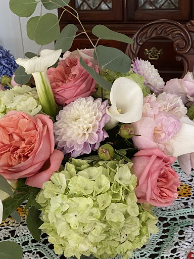 Florist «The Little Flower Shop», reviews and photos, 84 W 11th St, Tracy, CA 95376, USA