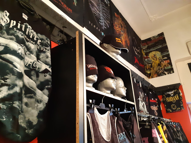 Értékelések erről a helyről: Headbanger Kft, Budapest - Bolt