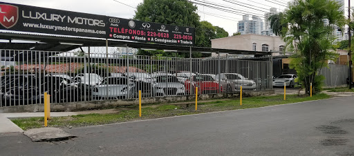 Luxury Motors Panama