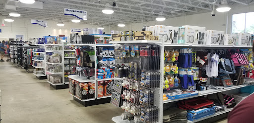 Thrift Store «Goodwill St Petersburg Store», reviews and photos