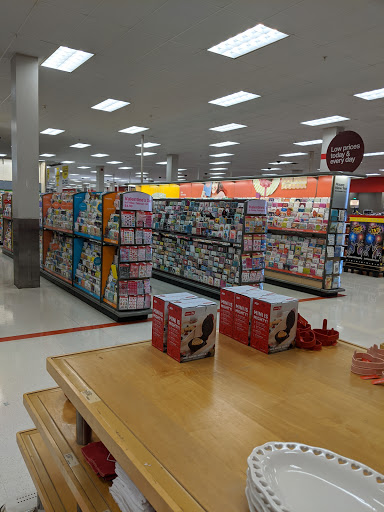 Shopping Mall «Beltway Plaza Mall», reviews and photos, 6000 Greenbelt Rd, Greenbelt, MD 20770, USA