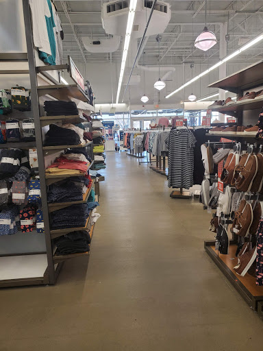 Shopping Mall «Hamilton Marketplace», reviews and photos, 130 Marketplace Blvd, Hamilton Township, NJ 08691, USA