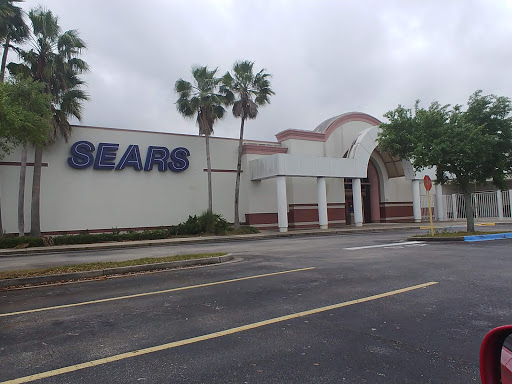 Shopping Mall «Merritt Square Mall», reviews and photos, 777 E Merritt Island Causeway, Merritt Island, FL 32952, USA