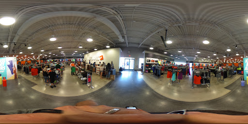 Sporting Goods Store «Nike Factory Store», reviews and photos, 5195 Factory Shops Blvd, Ellenton, FL 34222, USA