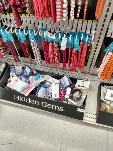 Fabric Store «Jo-Ann Fabrics and Crafts», reviews and photos, 8000 Plaza Blvd, Mentor, OH 44060, USA