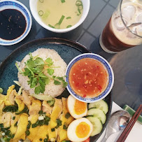 Soupe du Restaurant vietnamien Haïnan chicken rice à Paris - n°20