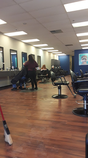 Hair Salon «Famous Hair», reviews and photos, 141 Wooster Road North, Barberton, OH 44203, USA