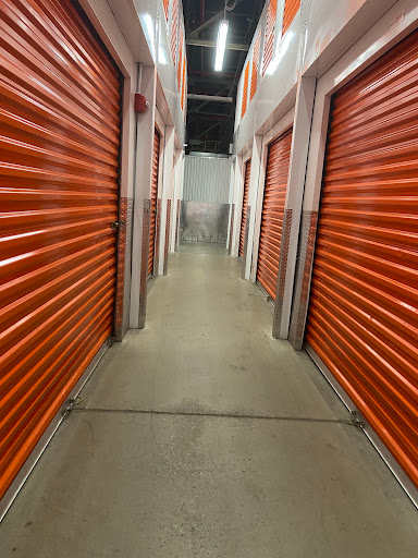 Self-Storage Facility «Public Storage», reviews and photos, 2401 Brooklyn Queens Expy, Woodside, NY 11377, USA