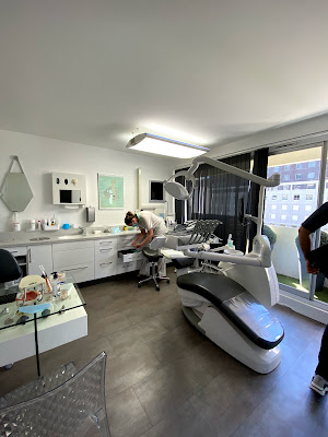 Dentiste la defense - Dr MENIR ASSUIED Valérie à Courbevoie