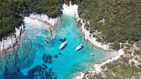 Kimilia beach