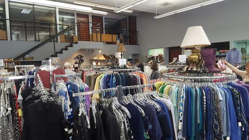 Thrift Store «American Cancer Society Discovery Shop», reviews and photos, 3609 Midway Dr # C, San Diego, CA 92110, USA