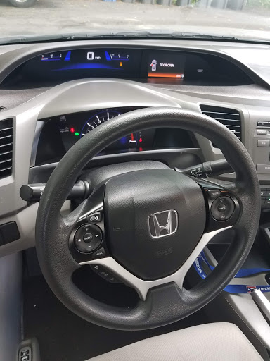 Used Car Dealer «New Park Avenue Auto Repair», reviews and photos, 385 New Park Ave, Hartford, CT 06106, USA