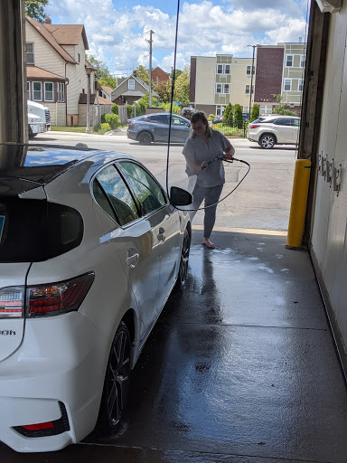 Car Wash «Brookfield Express Car Wash», reviews and photos, 9545 Ogden Ave, Brookfield, IL 60513, USA