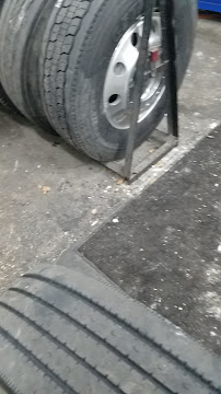 Penske Truck Rental - Photo 8 - Car repair in St. Louis, MO, St Louis