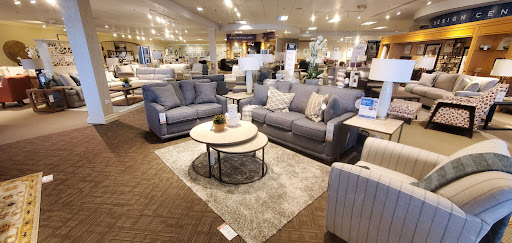 Furniture Store «La-Z-Boy», reviews and photos, 6609 W Grand Ave, Gurnee, IL 60031, USA