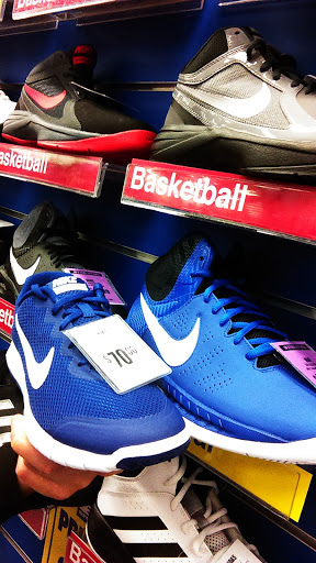 Sporting Goods Store «Big 5 Sporting Goods», reviews and photos, 4665 Commercial St SE, Salem, OR 97302, USA