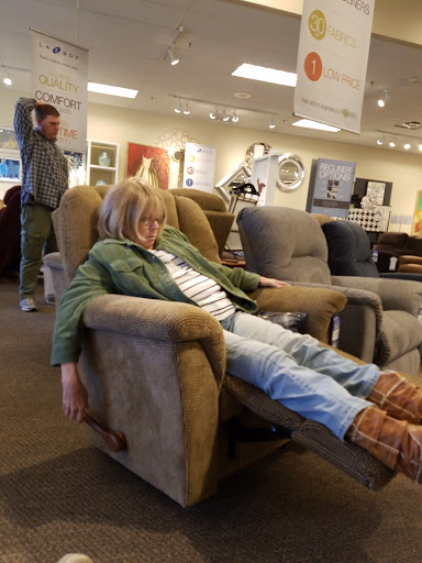 Furniture Store «La-Z-Boy Furniture Galleries», reviews and photos, 10900 Fairfax Blvd, Fairfax, VA 22030, USA