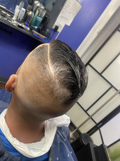 Barber Shop «Blue Line Barber Shop», reviews and photos, 5 Railroad Ave, Swampscott, MA 01907, USA