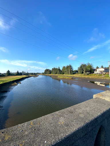 Outlet Mall «Seaside Factory Outlet Center», reviews and photos, 1111 N Roosevelt Dr, Seaside, OR 97138, USA