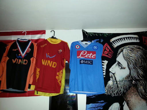 Clothing Store «Rubber City Clothing», reviews and photos, 18 N High St, Akron, OH 44308, USA