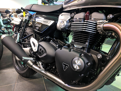 Yamaha Motorcycle Dealer «Triumph Yamaha of Warren», reviews and photos, 4867 Mahoning Ave, Warren, OH 44483, USA