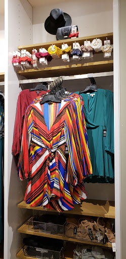 Clothing Store «Express», reviews and photos, 1400 Willowbrook Mall, Wayne, NJ 07470, USA