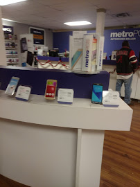 Metro by T-Mobile - Photo 2 - Car repair in Tuscaloosa, AL, Tuscaloosa