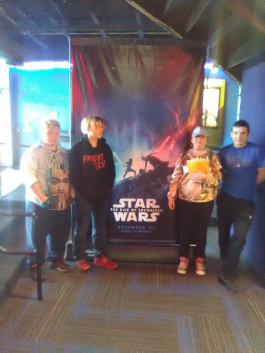 Movie Theater «Regal Cinemas Spotlight 14», reviews and photos, 1100 N Interstate Dr, Norman, OK 73072, USA