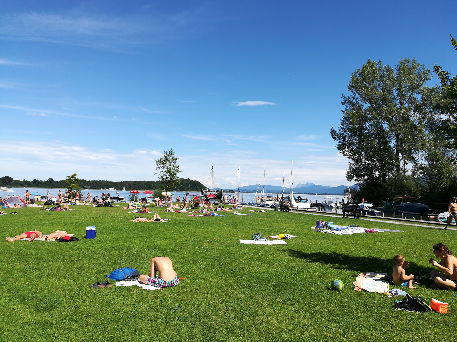 Foto von Badeplatz Schraml mit gerader strand