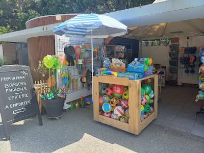 Petite épicerie de Nauzan à Vaux-sur-Mer