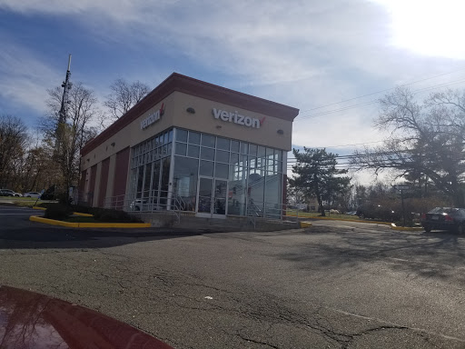 Cell Phone Store «Verizon Authorized Retailer - A Wireless», reviews and photos, 235 Prospect Ave, West Orange, NJ 07052, USA