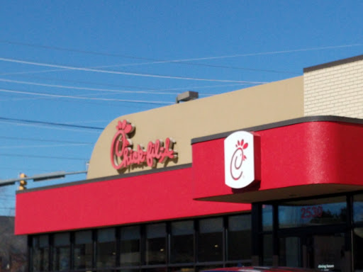 Fast Food Restaurant «Chick-fil-A», reviews and photos, 2530 Sandy Plains Rd, Marietta, GA 30066, USA