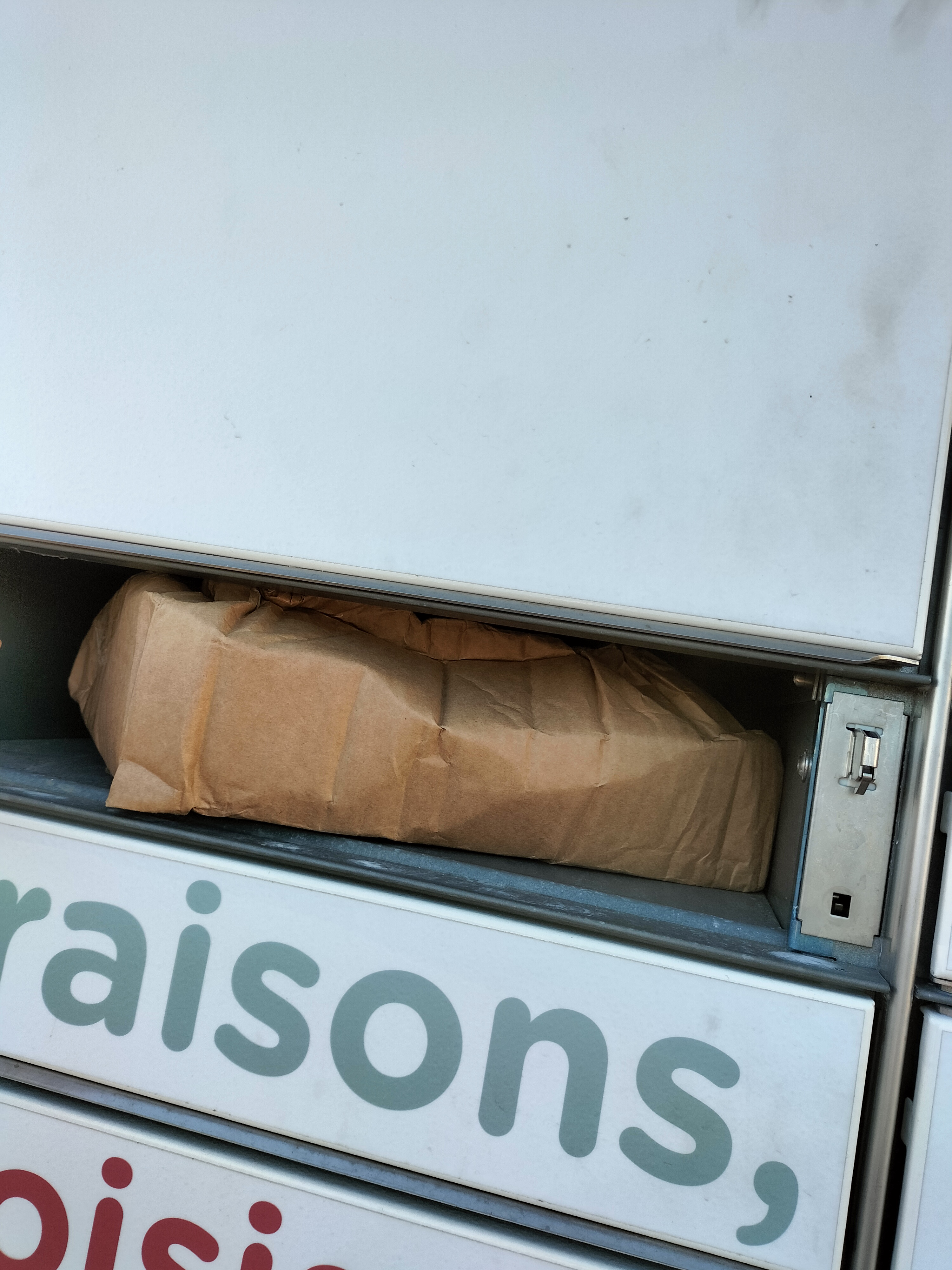 Photo n° 2 de l'avis de May. fait le 15/12/2023 à 23:53